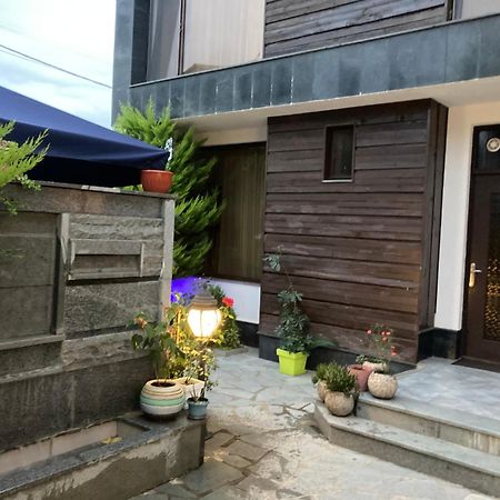 يوريكي Aparthotel Family المظهر الخارجي الصورة