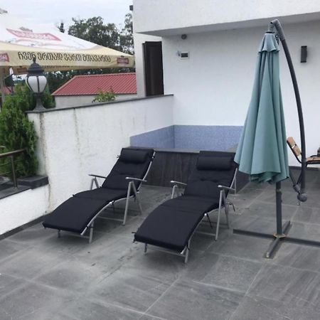 يوريكي Aparthotel Family المظهر الخارجي الصورة