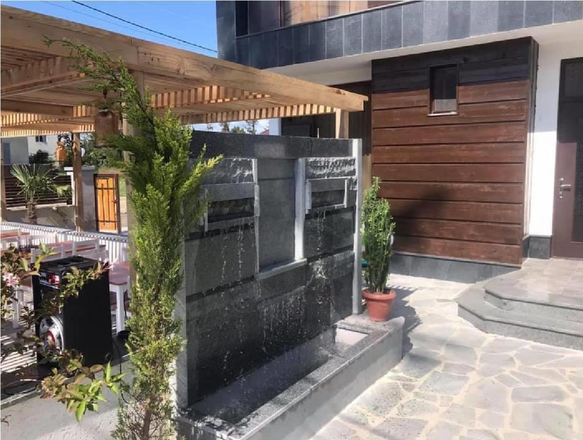 يوريكي Aparthotel Family المظهر الخارجي الصورة
