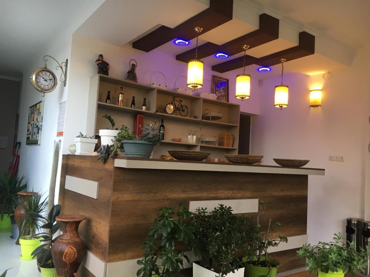 يوريكي Aparthotel Family المظهر الخارجي الصورة