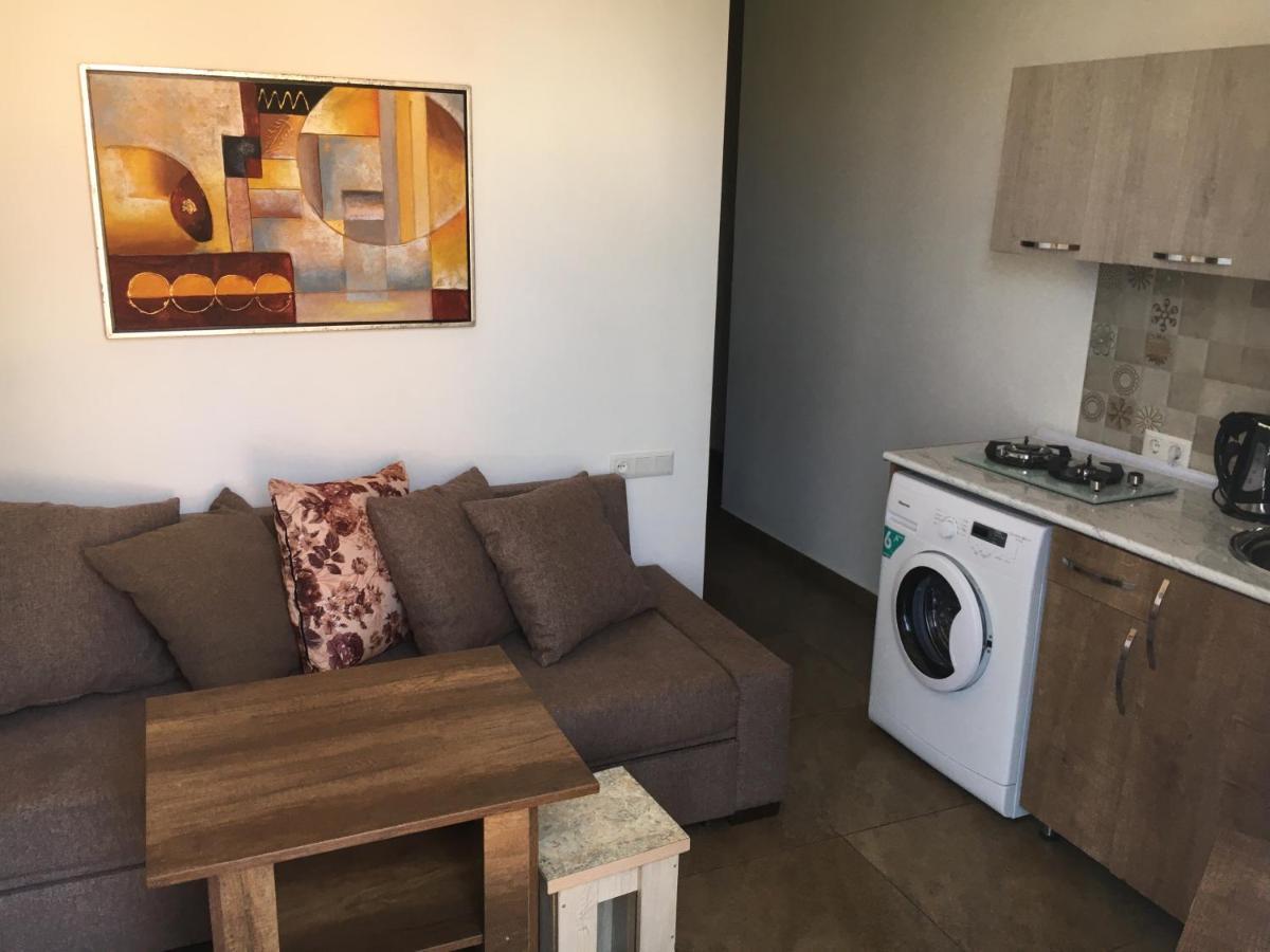 يوريكي Aparthotel Family المظهر الخارجي الصورة