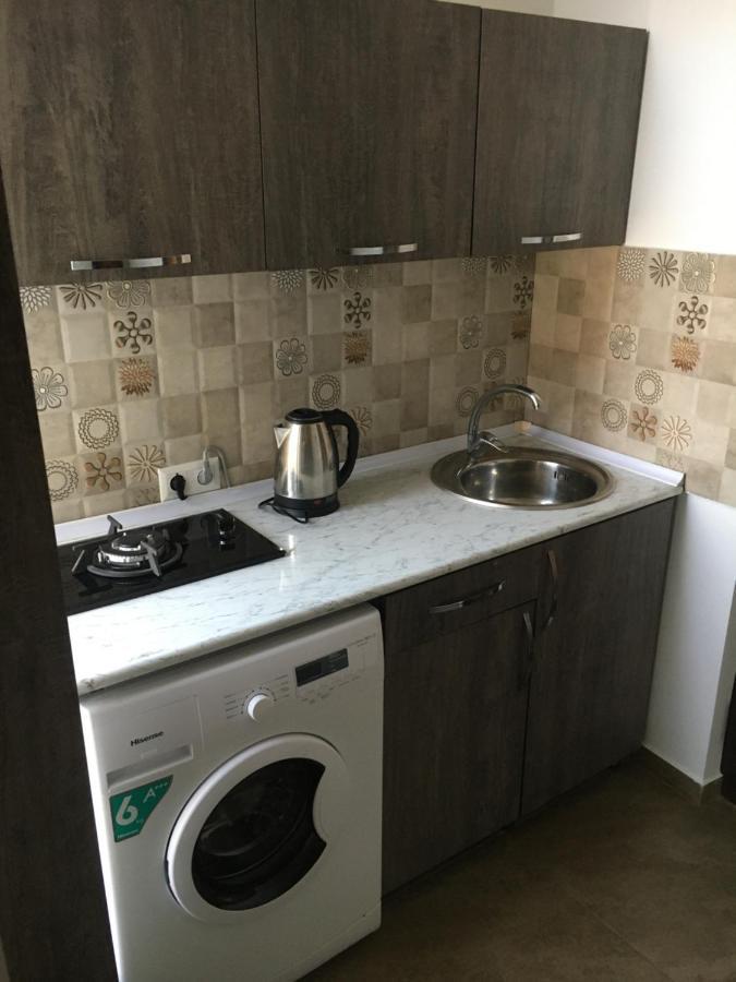 يوريكي Aparthotel Family الغرفة الصورة