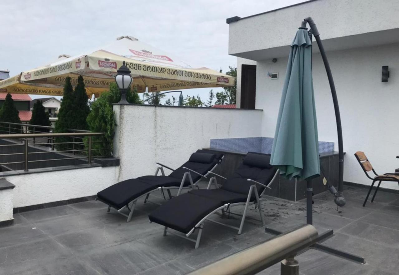يوريكي Aparthotel Family المظهر الخارجي الصورة